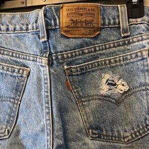 Levi’s 550 Relaxed Fit Distressed Jeans